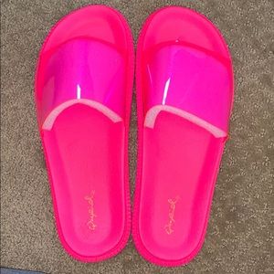 Neon pink Slides